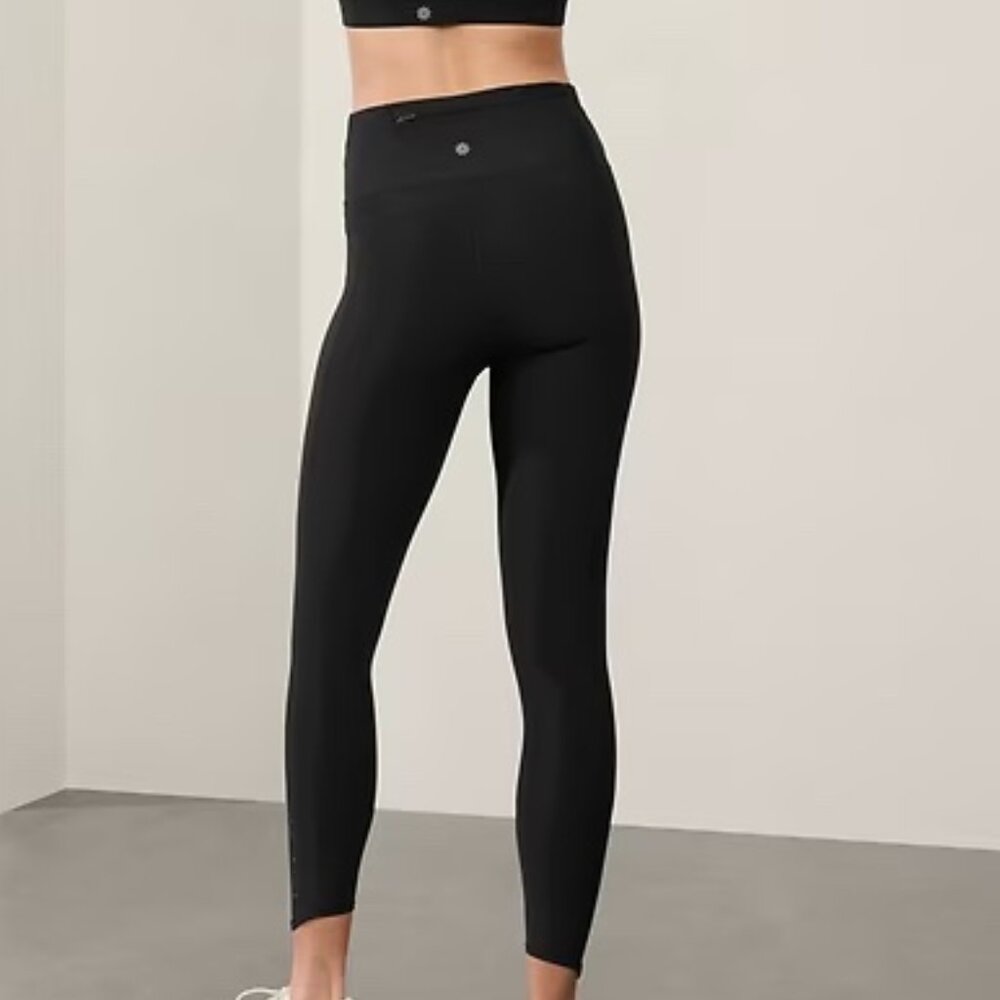 Athleta Pacesetter Ultra High Rise 7/8 Legging
